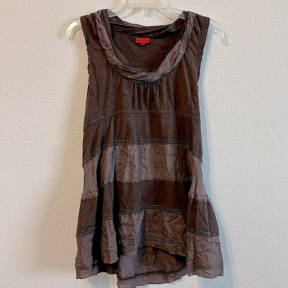 Anthropology fans- One September sleeveless brown tunic. Size M.